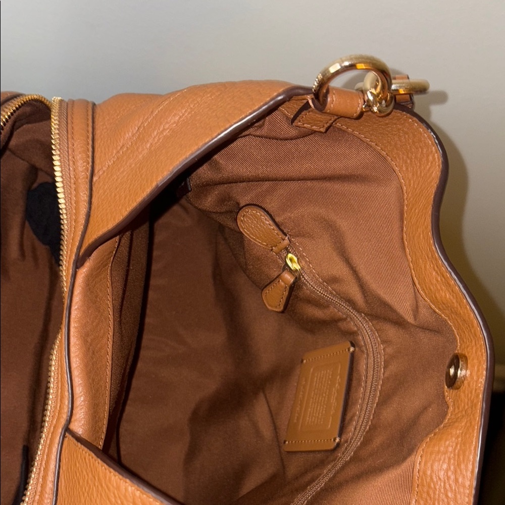 Coach Brown Leather Shoulder Bag - Picture 4 of 10